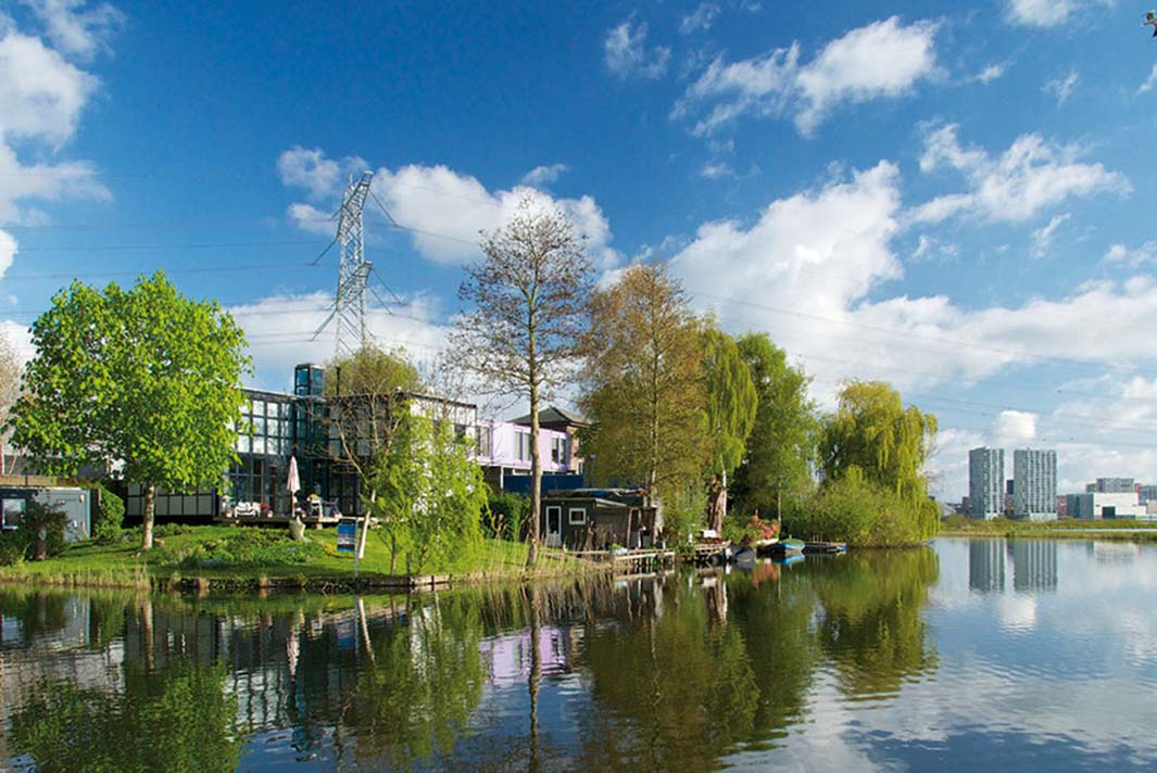 Een Dagtocht in Almere: Verkenning van Moderne Charme en Natuurlijke Schoonheid