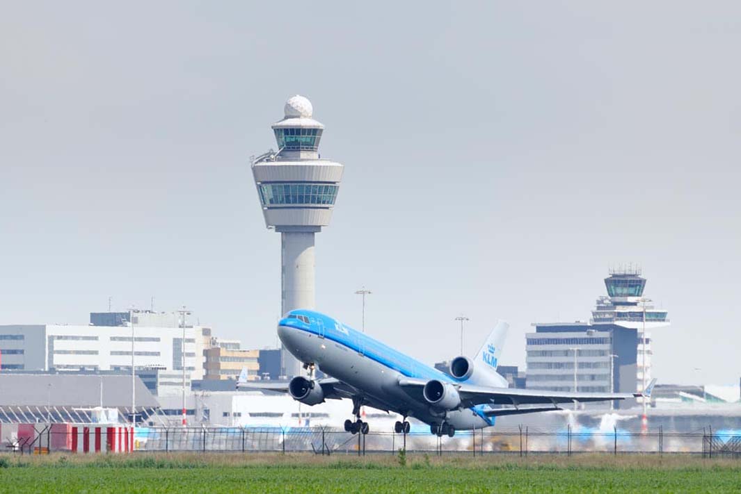Slim Reizen naar Eindhoven: Tips voor het Vinden van Goedkope Vliegtickets